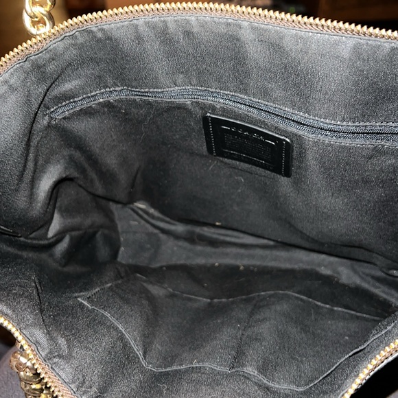 Coach - Picture 4 of 6